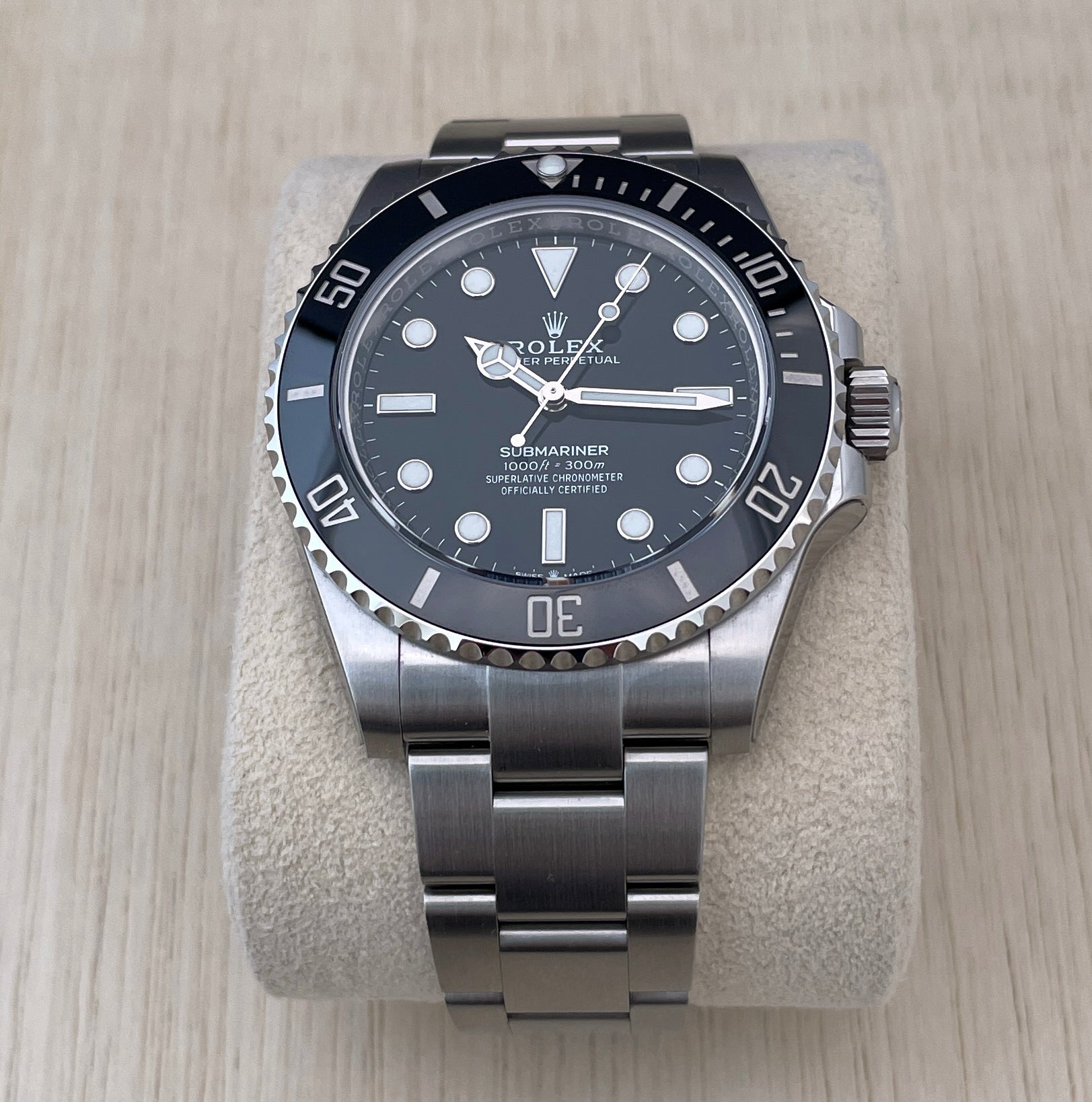 Rolex Submariner Ceramic Bezel M124060-0001 at FLYBACK TIME